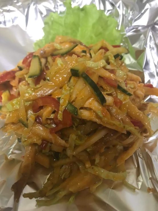 Салат с прикопченой грудкой